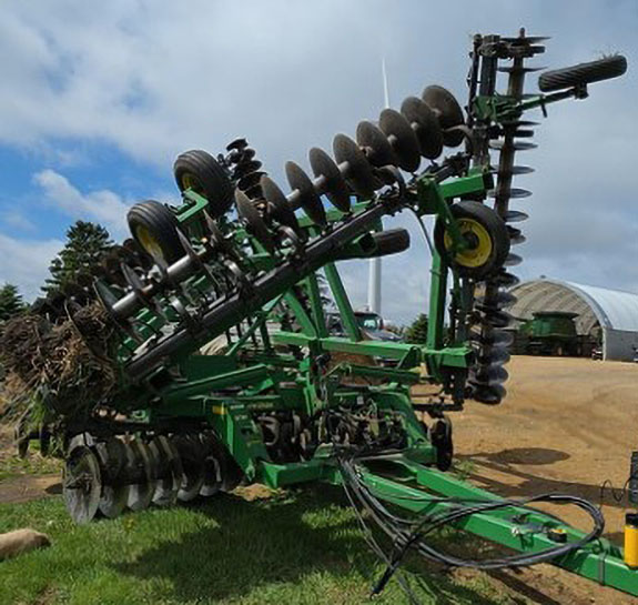2005 John Deere 637W Disk Harrow - Image 2