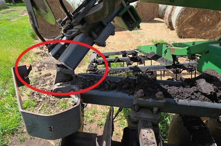 2005 John Deere 637W Disk Harrow - Image 8