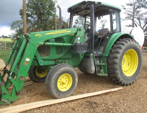 2005 John Deere 6415 Tractor