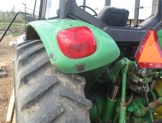 2005 John Deere 6415 Tractor - Image 21