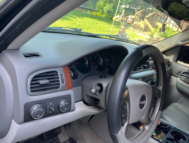 2007 GMC Yukon - Image 26