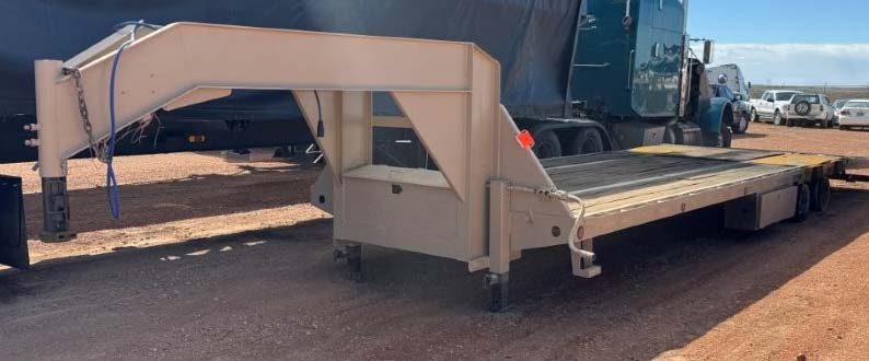 2007 Load Max Gooseneck Flatbed Trailer