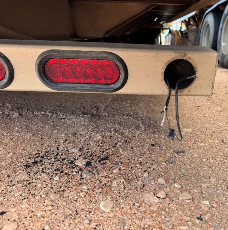 2007 Load Max Gooseneck Flatbed Trailer - Image 18