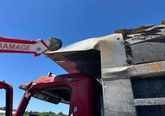 2007 Mack CTP700 Dump Truck - Image 10