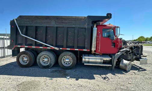 2007 Mack CTP700 Dump Truck - Image 6