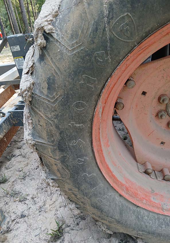 2009 Kubota M7040 Tractor - Image 31