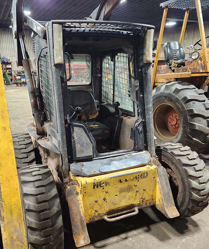 2009 New Holland L170 Skid Steer