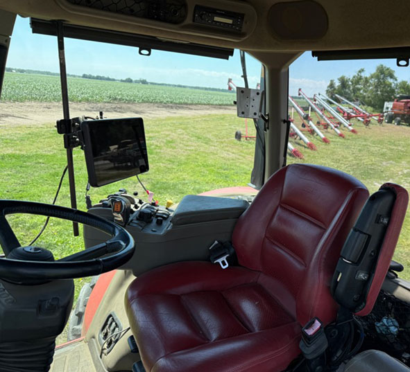 2010 CASE IH 245 Tractor - Image 3