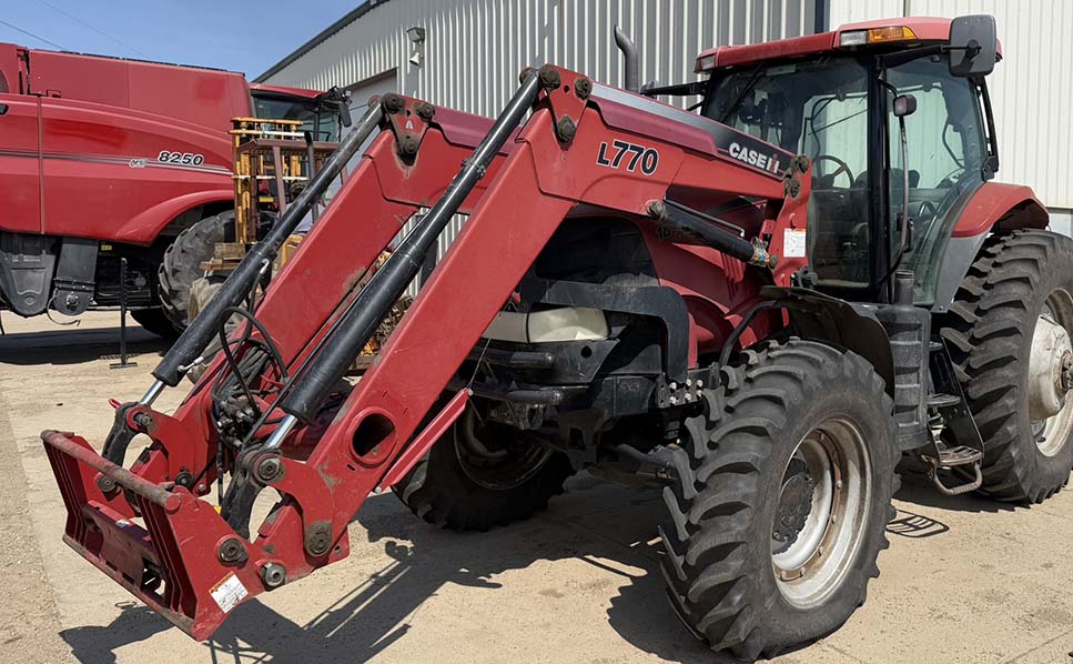 2010 CASE IH Puma 180 CVT Tractor - Image 2