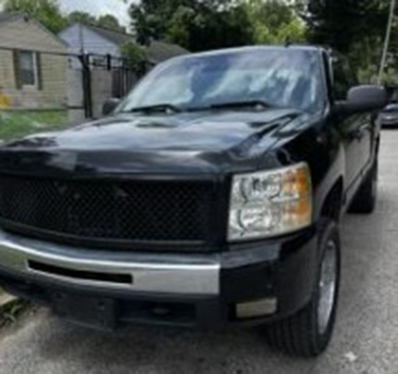 2010 Chevrolet Silverado - Image 2