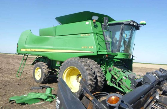 2010 John Deere 9770 STS Combine - Image 2