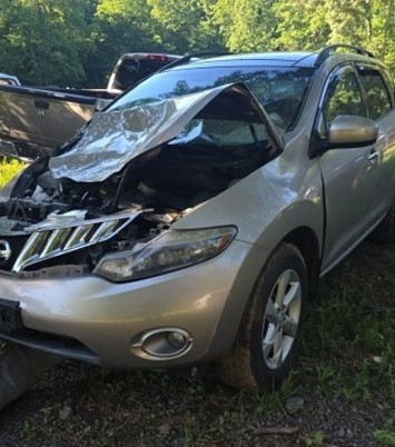 2010 Nissan Murano - Image 2