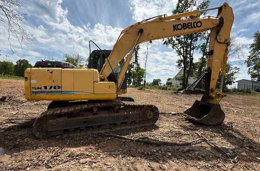 2011 Kobelco SK170 Excavator - Image 2