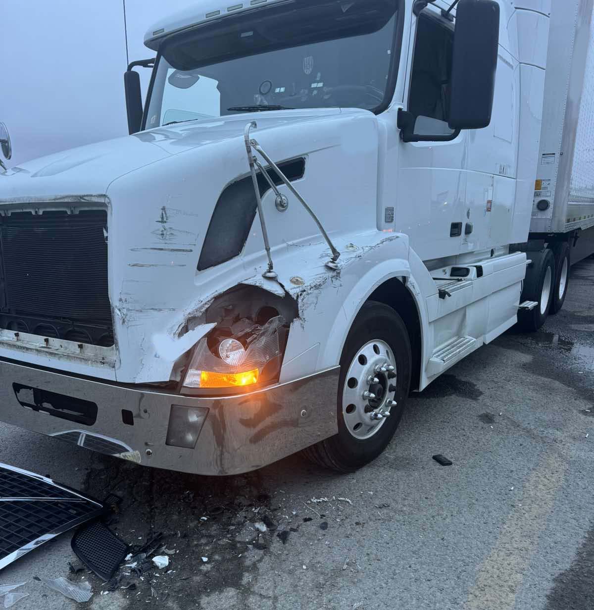 2011 Volvo VNL