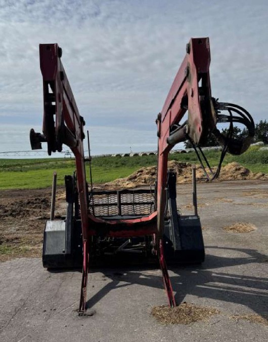 2012 CASE IH L775 Loader