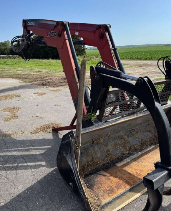 2012 CASE IH L775 Loader - Image 3