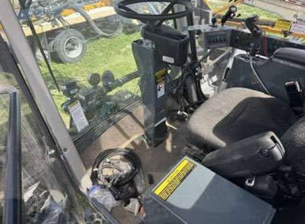 2012 Hagie DTS10 Sprayer - Image 16