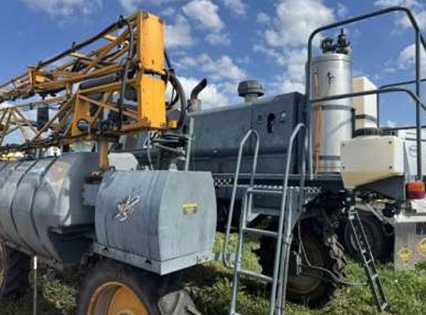 2012 Hagie DTS10 Sprayer - Image 3