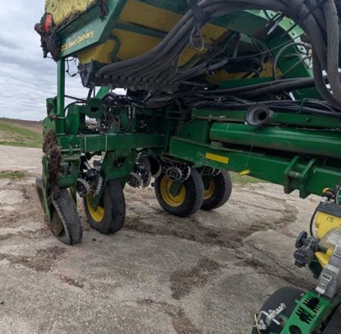 2013 John Deere 1770 NT Planter - Image 6