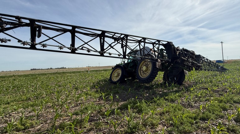2013 John Deere 4940 Self-Propelled Sprayer