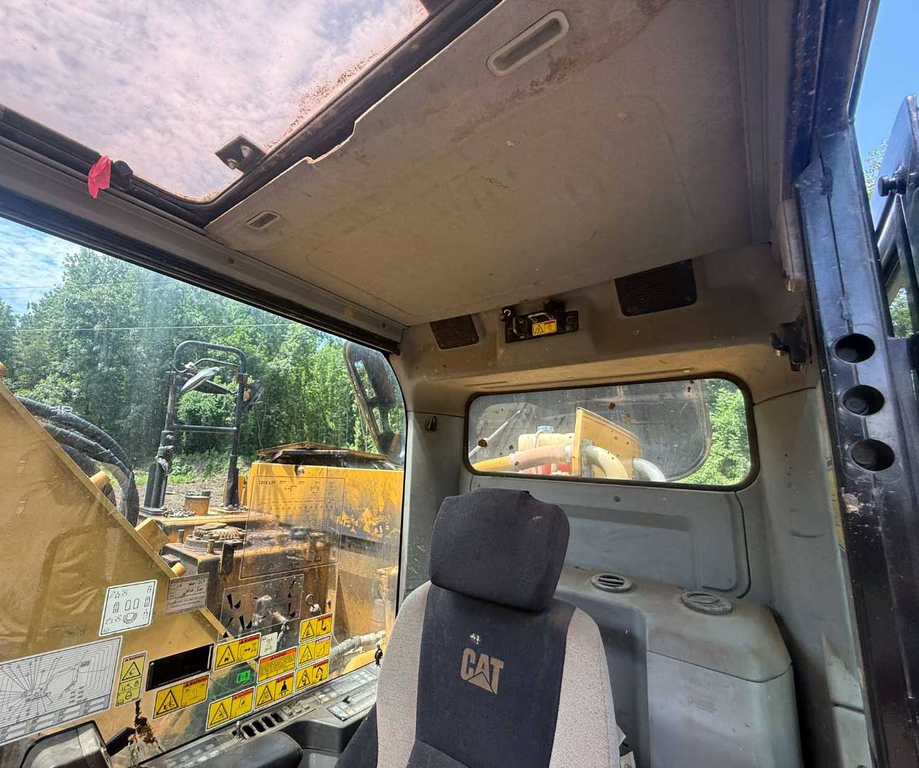 2014 Caterpillar 320ELRR Excavator - Image 13