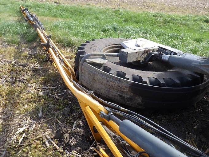 2014 Hagie STS12 Self-Propelled Sprayer - Image 11