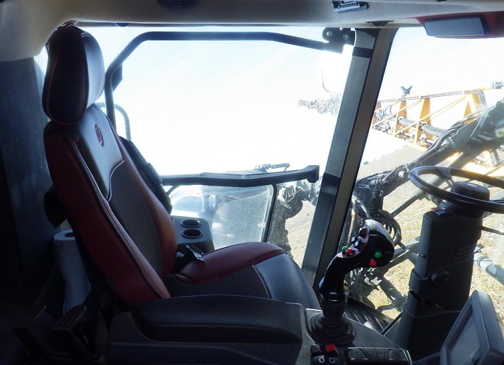 2014 Hagie STS12 Self-Propelled Sprayer - Image 25