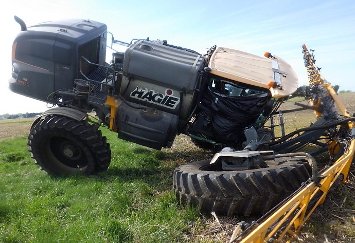 2014 Hagie STS12 Self-Propelled Sprayer - Image 7