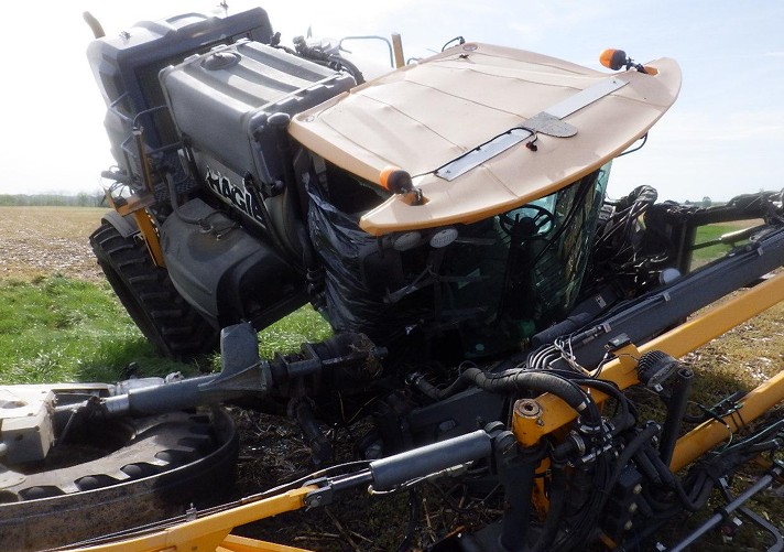 2014 Hagie STS12 Self-Propelled Sprayer - Image 8