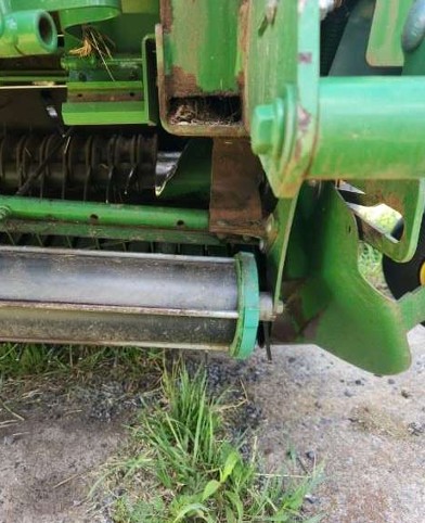 2014 John Deere 459 Round Baler - Image 3