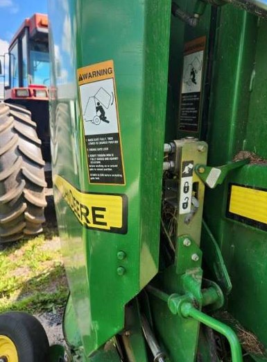 2014 John Deere 459 Round Baler - Image 9