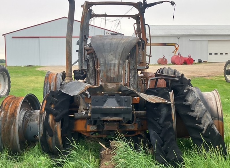 2014 New Holland T8.330 Tractor - Image 2