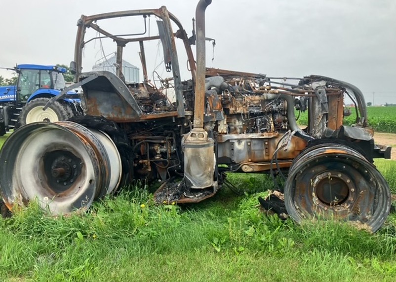 2014 New Holland T8.330 Tractor - Image 3