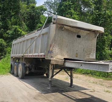 2015 Clement Dump Trailer - Image 4