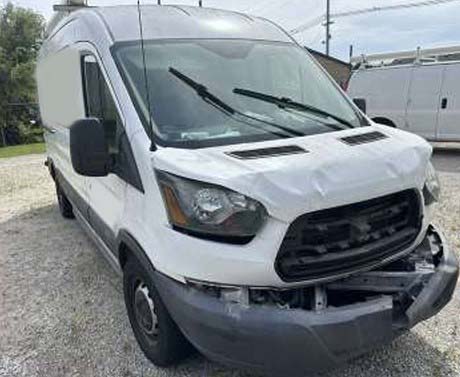 2015 Ford T-250 Transit Cargo Van - Image 2