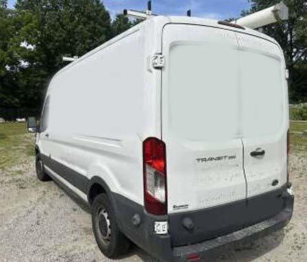 2015 Ford T-250 Transit Cargo Van - Image 3