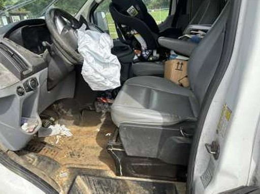 2015 Ford T-250 Transit Cargo Van - Image 9