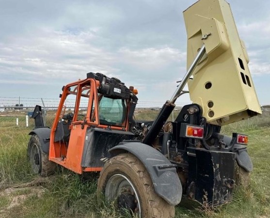 2015 JLG 1255 Telehandler - Image 2