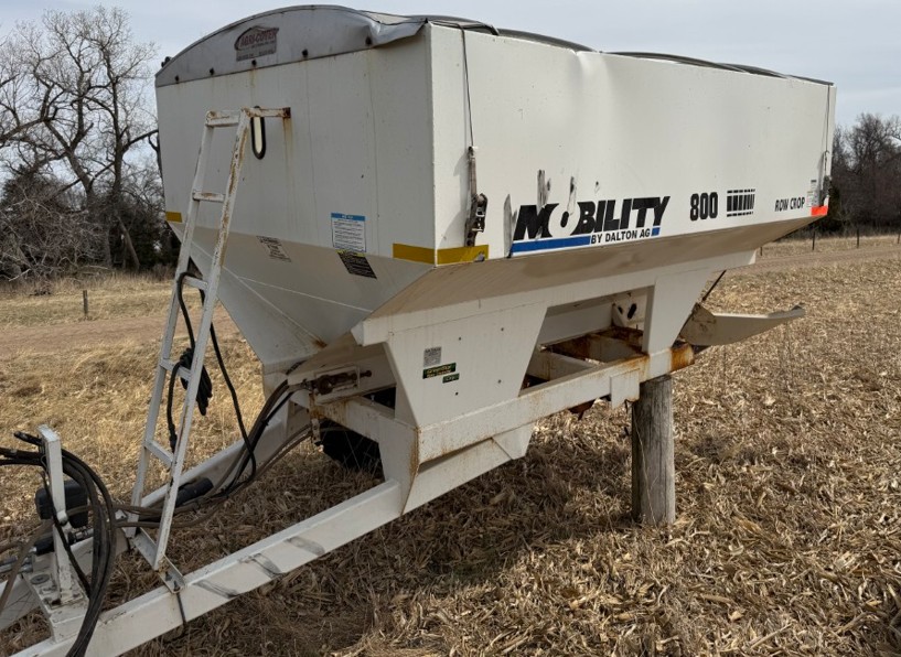 2015 Dalton Ag Mobility 800 Spreader - Image 3