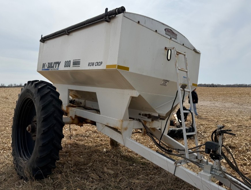 2015 Dalton Ag Mobility 800 Spreader - Image 5