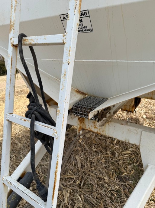 2015 Dalton Ag Mobility 800 Spreader - Image 6