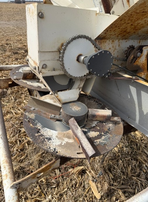2015 Dalton Ag Mobility 800 Spreader - Image 8