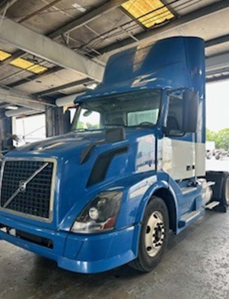 2015 Volvo VNL