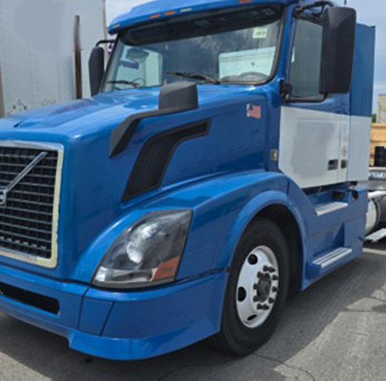 2015 Volvo VNL - Image 4