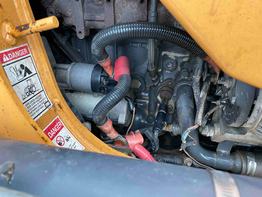 2016 Case 580 Super M Backhoe - Image 14