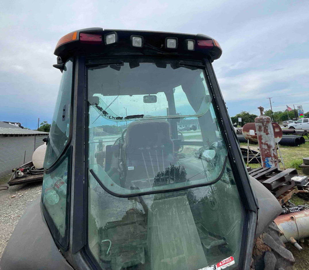 2016 Case 580 Super M Backhoe - Image 16