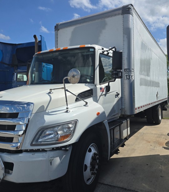 2016 Hino Conventional (1)
