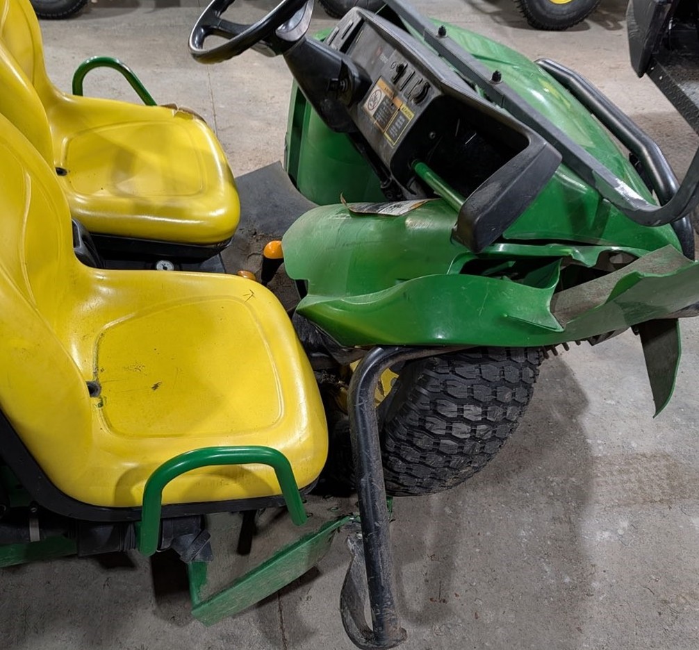 2016 John Deere TX Gator - Image 2