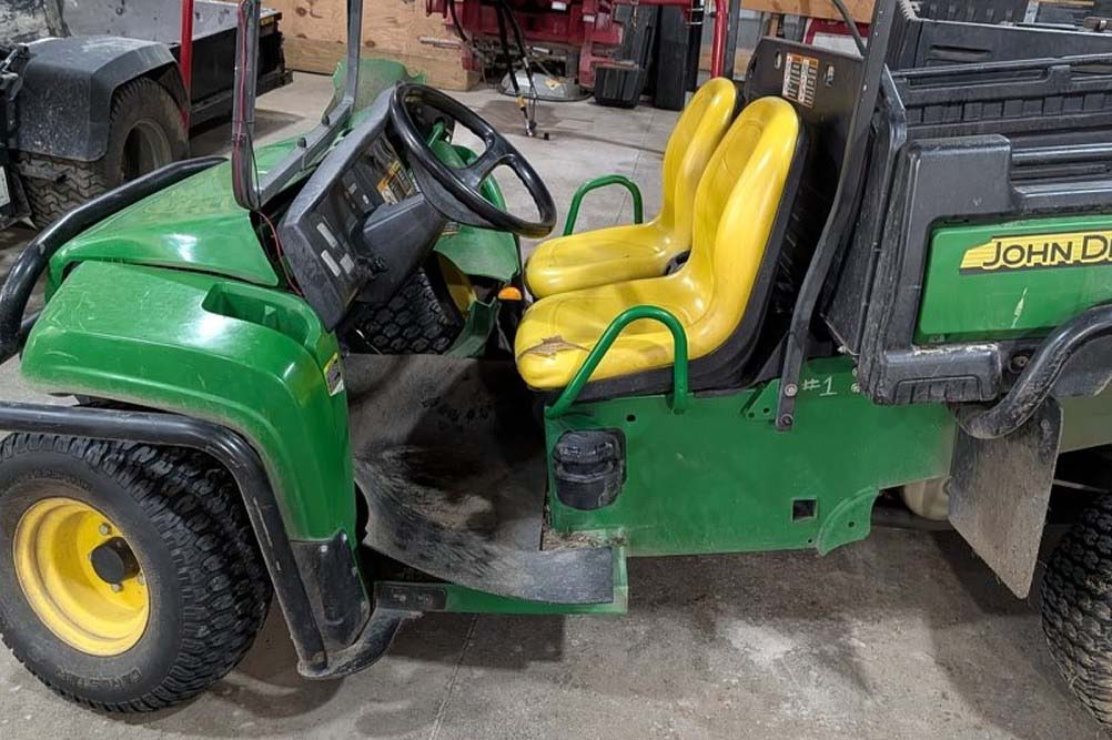 2016 John Deere TX Gator - Image 5
