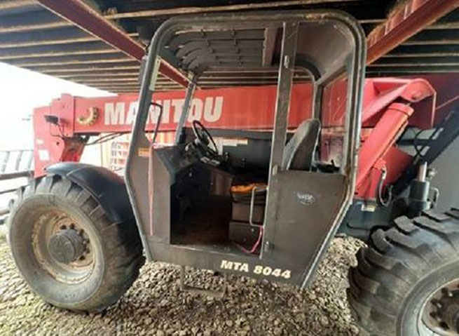 2016 Manitou MTA 8044 Telehandler - Image 9